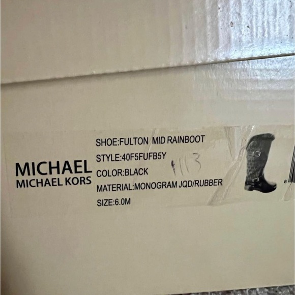 Michael Kors size 6, woman’s boot. Worn one time. - Picture 5 of 7